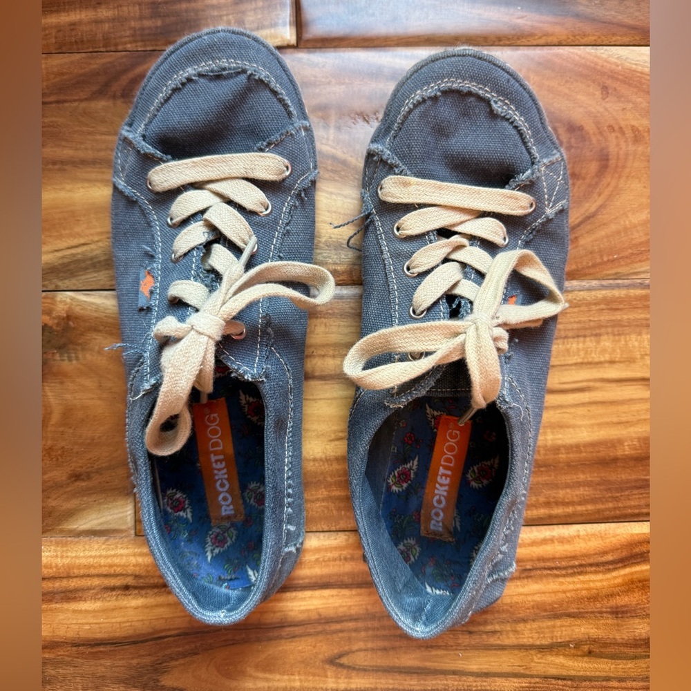 Rocket Dog Gray Canvas Sneakers Casual Style